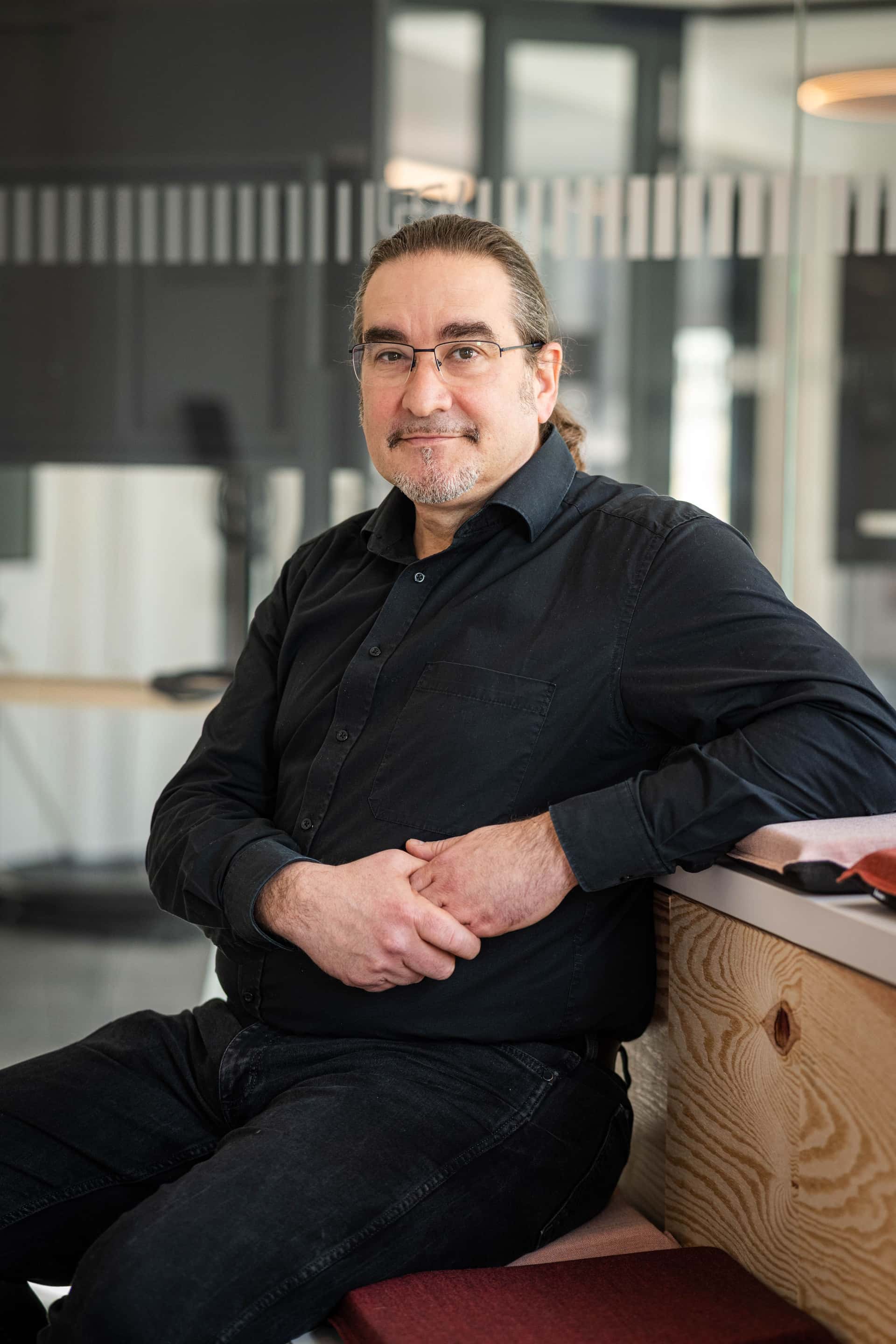 Prof. Dr. Steven Ney